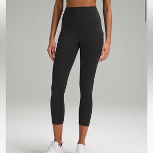 Lululemon Wunder Train 23” High Rise Crop with Pockets